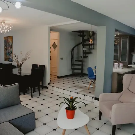 Angelika Nea Iraklitsa Villa