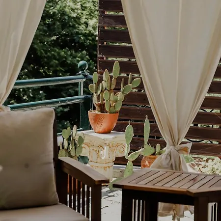 Angelika Nea Iraklitsa Villa