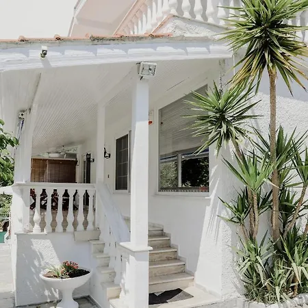 Angelika Nea Iraklitsa كافالا