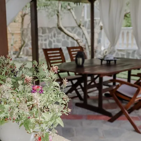 Angelika Nea Iraklitsa Villa